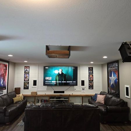 Spacious Home In Branson - 8 Bed, 6 Bath & Hot Tub هوليستر المظهر الخارجي الصورة
