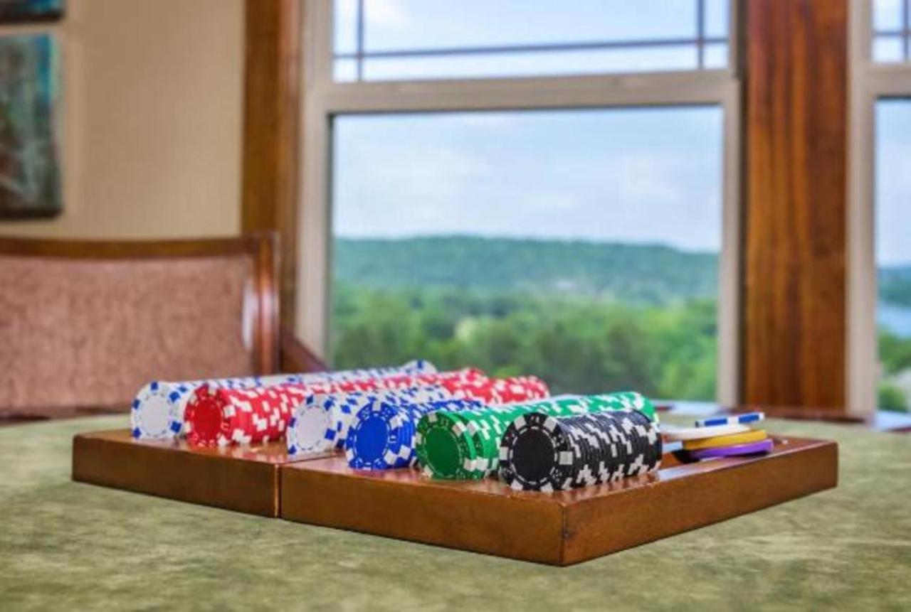 فيلا Premier Retreat With Hot Tub, Theater & Pool Table هوليستر المظهر الخارجي الصورة