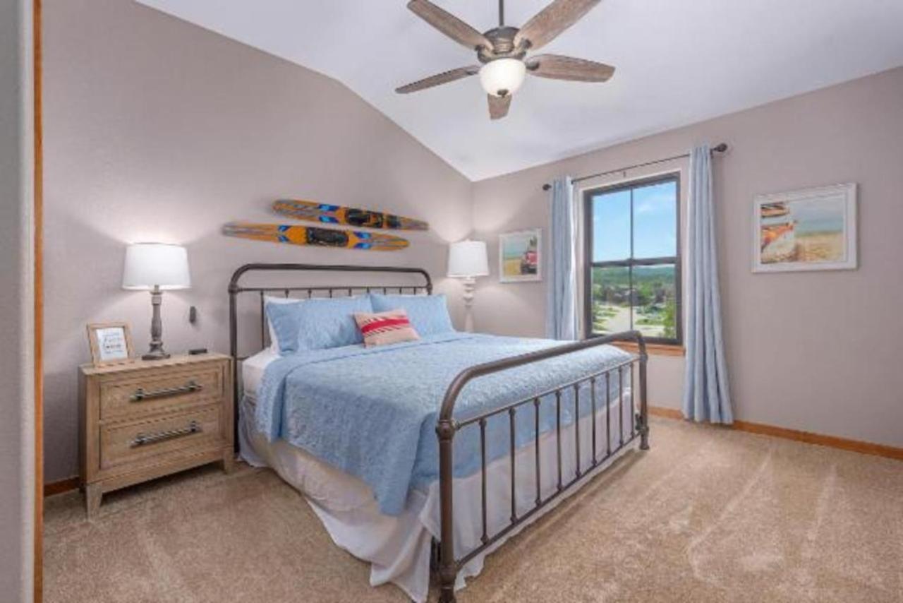 فيلا Premier Retreat With Hot Tub, Theater & Pool Table هوليستر المظهر الخارجي الصورة