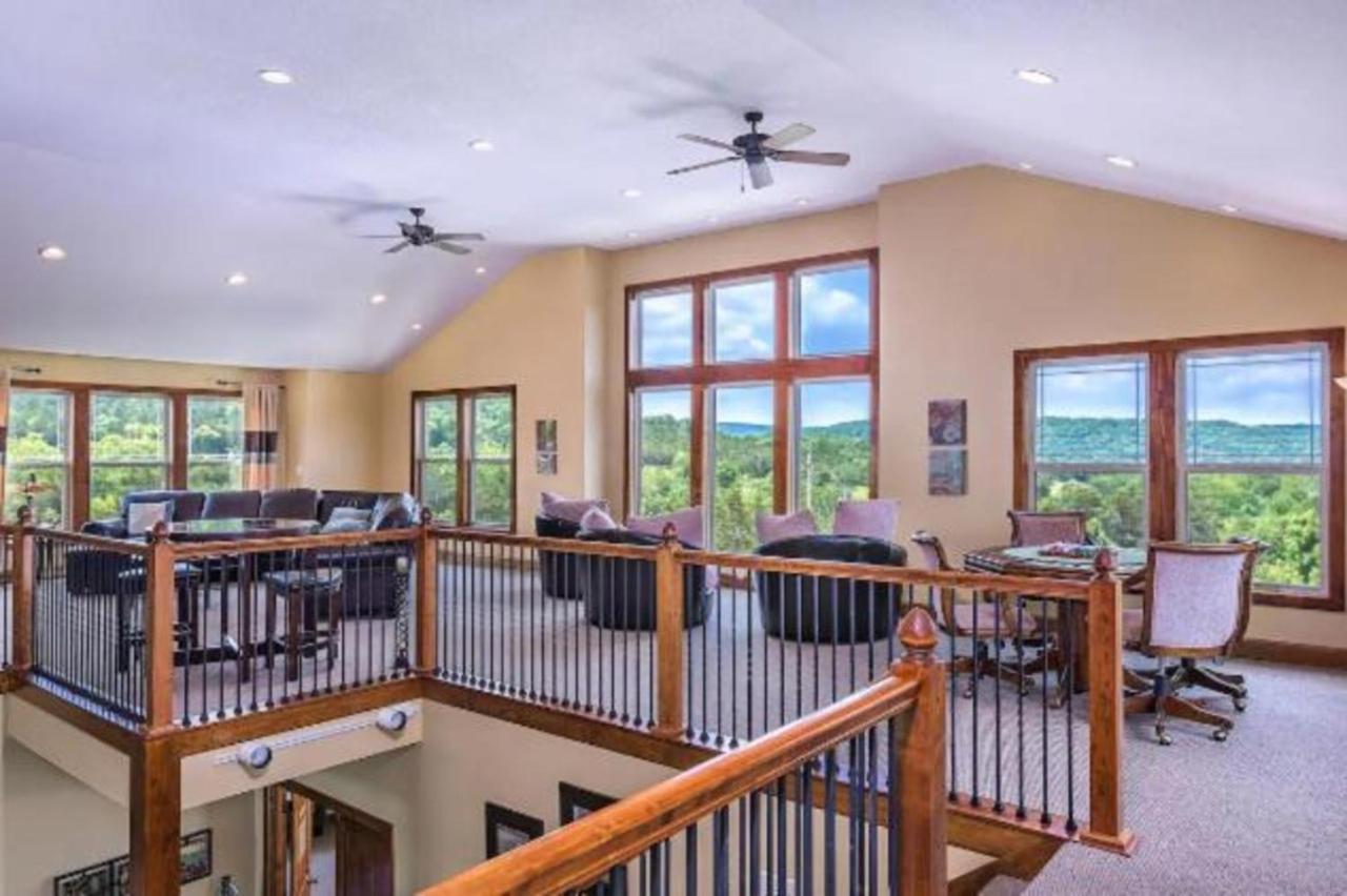 فيلا Premier Retreat With Hot Tub, Theater & Pool Table هوليستر المظهر الخارجي الصورة